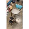 Image 2 : VINTAGE STEP STOOL CHAIR