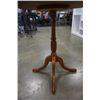 Image 3 : CARVED WOOD PEDESTAL TABLE