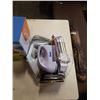 Image 2 : 5 PIECE MELAMIINE BOWL SET, FOOD SAVER AND PICTURE FRAMES