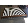 Image 1 : WOOD KINGSIZE PLATFORM BED FRAME