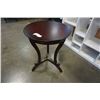 Image 1 : ROUND BOMBAY CO SIDE TABLE