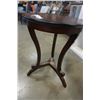 Image 2 : ROUND BOMBAY CO SIDE TABLE