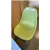 Image 3 : GREEN MODERN CHAIR AND KIDS PATIO CHAIR