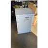 Image 1 : NEW INSIGNIA 3.5 CU FT CHEST FREEZER WHITE