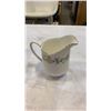 Image 2 : ROYAL KENT BONE CHINA CREAM AND SUGAR