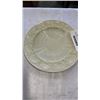Image 11 : 5 BELLEEK IRELAND CHINA CLAM SHELL CUPS AND SAUCERS, 4 SIDE PLATES, AND DINNER PLATE
