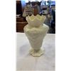 Image 2 : 3 BELLEEK IRELAND CHINA VASES