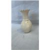 Image 8 : 4 BELLEEK IRELAND CHINA COLLECTORS SOCIETY VASES