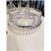 Image 2 : TRAY OF BRASS VASES AND CRYSTAL