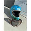 Image 1 : Helmet and goggles