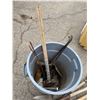 Image 2 : Garbage can abs tools