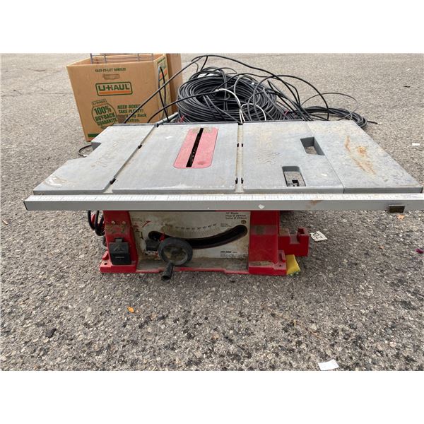 Skil saw and stand