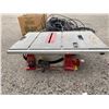 Image 1 : Skil saw and stand