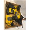Image 1 : Lot of Walkman’s and radios