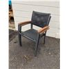 Image 2 : 2 light weight stacking chairs