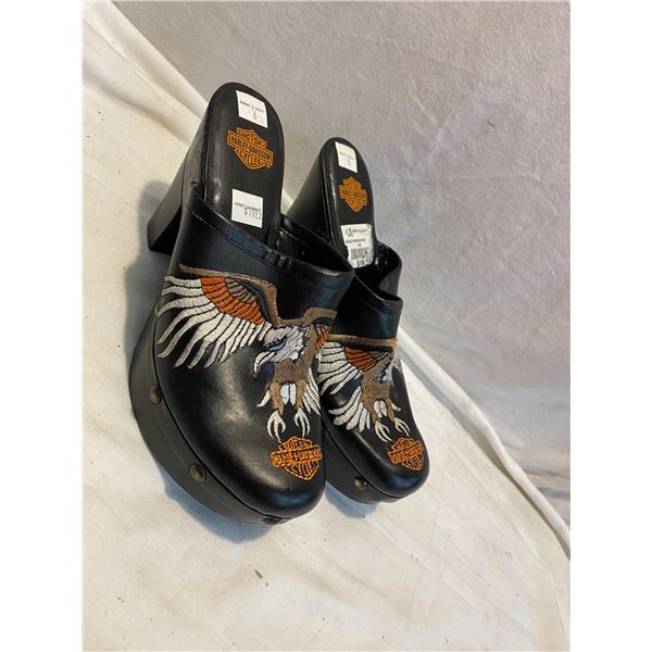 Size 6 Harley shoes