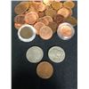 Image 2 : LOT OF CANADIAN AND USA PENNIES AND NICKLES
