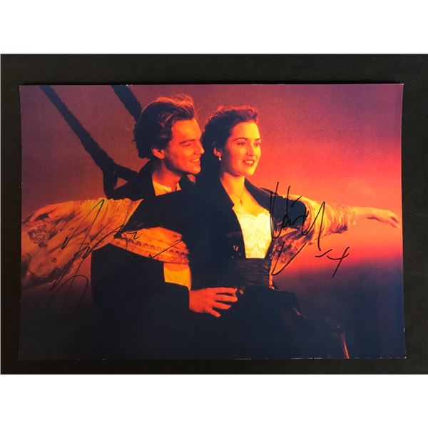 LEO DICAPRIO AND KATE WINSLET SIGNED TITANIC 8 X 10 ( RA COA)