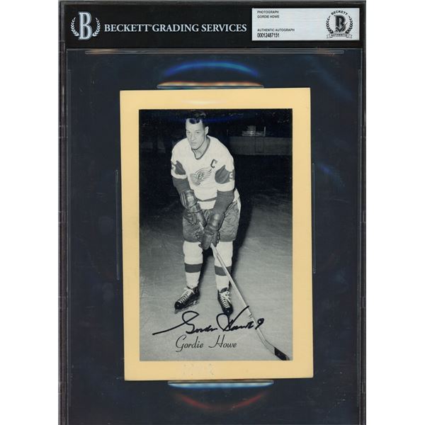 GORDIE HOWE SIGNED 5 X 7 BEEHIVE ( BECKETT COA)