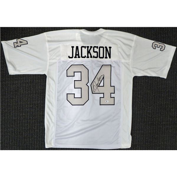 BO JACKSON SIGNED LA RAIDERS FOOTBALL JERSEY ( BECKETT COA)