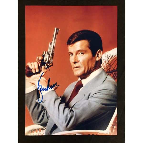 ROGER MOORE SIGNED JAMES BOND 8 X 10 (RA COA)