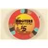 Image 2 : $5 HOOTER'S CASINO CHIP LAS VEGAS, NEVADA