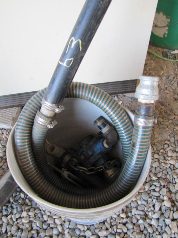pail with pto drive hydraulic pump and hose
