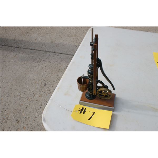 MINIATURE WATER WELL PUMP MODEL