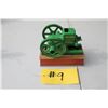 Image 1 : JOHN DEERE STATIONARY MODEL ENGINE