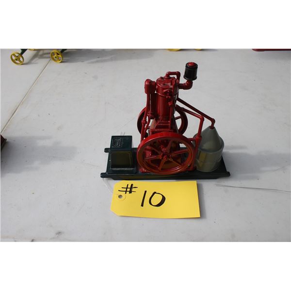 IH STATIONARY MODEL ENGINE