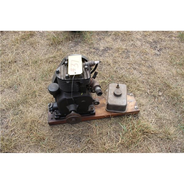 BRIGGS & STRATTON WASH MACHINE ENGINE,RUNNING,