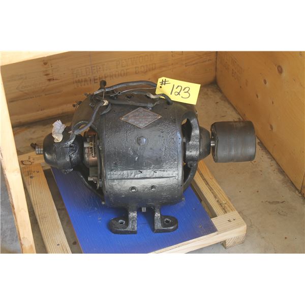 IMPERIAL ELECTRIC COMPANY GENERATOR,RUNNING, S# 7837