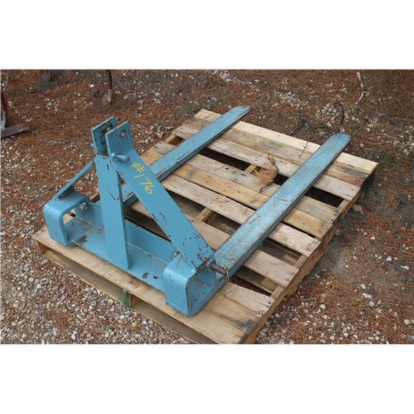 3 POINT HITCH FORKS FOR FERGUSON TRACTOR, OR Ford TRACTOR