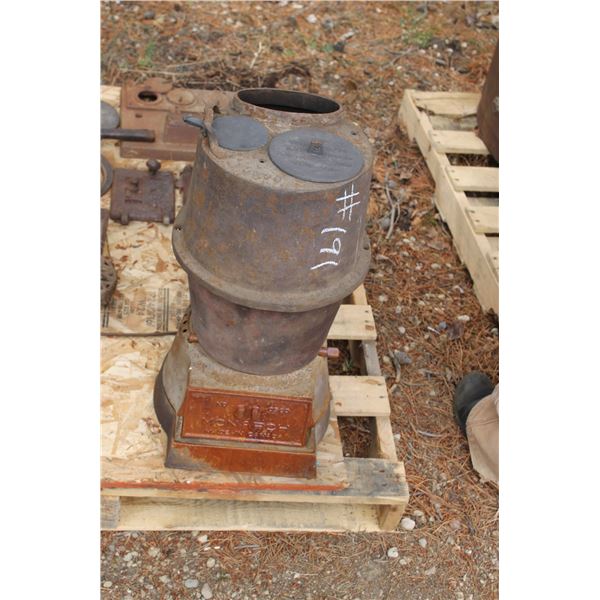 CAST IRON STOVE