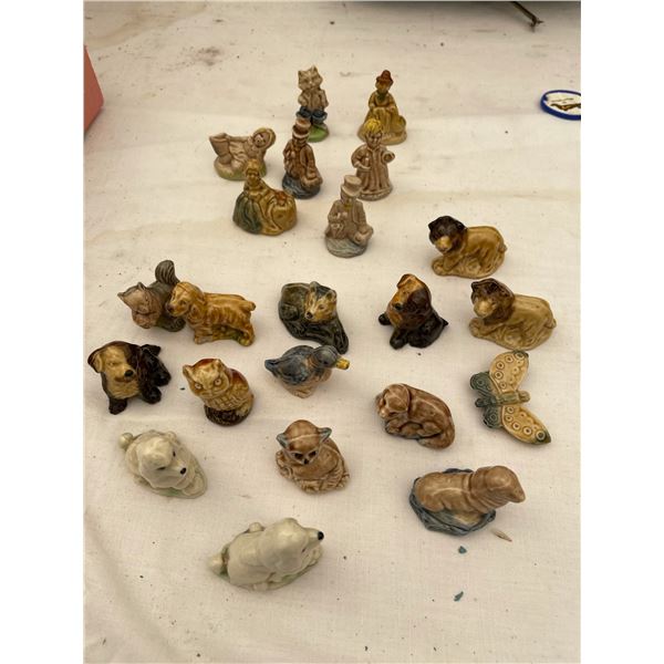 38 POGS: 29 DOG, 2 PEOPLE, 7  FLAGS, RED ROSE TEA: 15  ANIMALS, 7 NURSERY RHYMES