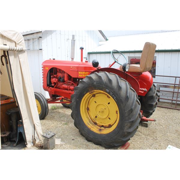 1953 M.H 44, PTO, Hyd, nice older restoration, Running S/N 44g1sf42178