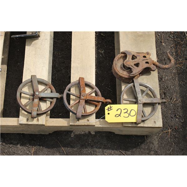 4 - METAL CLOTHES LINE PULLY'S