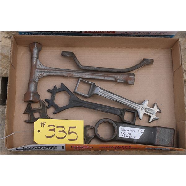 SNAP ON NUT BREAKER TOOL, 4 - WRENCHES,1 - FORD WRENCH