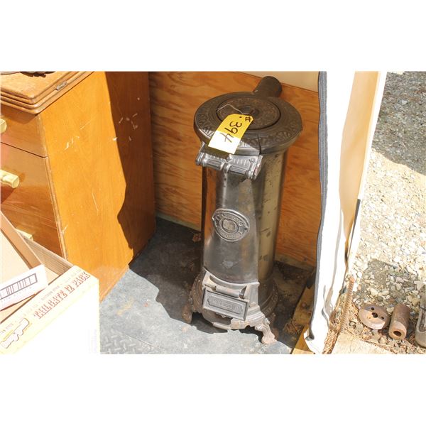 SMALL STOVE WITH TWO PIPE OUTLETS, MADE IN HOLLAND - OIES SCHELDE