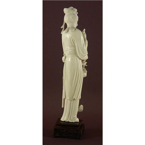 JAPANESE CARVED IVORY FIGURINE WOMAN W/ FLOWERS