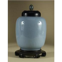 CHINESE 19TH C. YUNG-CHENG VASE