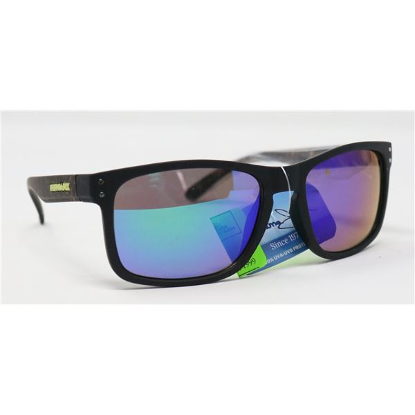 PAIR OF NEW PANAMA JACK SUNGLASSES