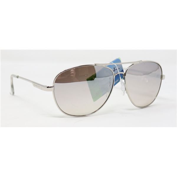 PAIR OF PANAMA JACK SUNGLASSES