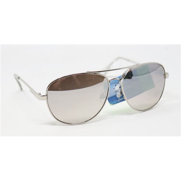 PAIR OF PANAMA JACK SUNGLASSES