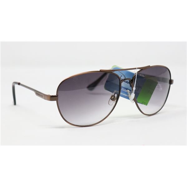 PAIR OF PANAMA JACK SUNGLASSES