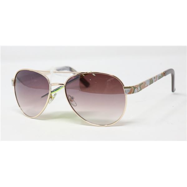 PAIR OF PANAMA JACK SUNGLASSES