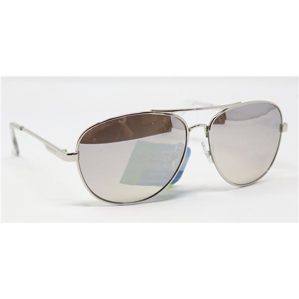 PAIR OF NEW PANAMA JACK SUNGLASSES