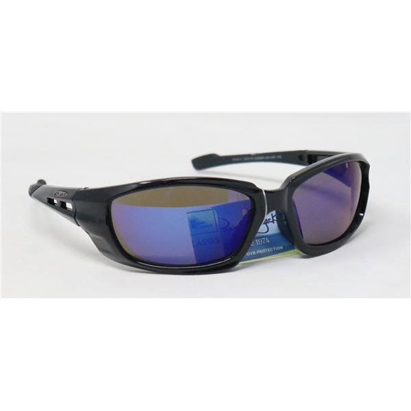 PAIR OF PANAMA JACK SUNGLASSES