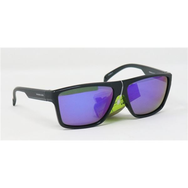 PAIR OF PANAMA JACK SUNGLASSES