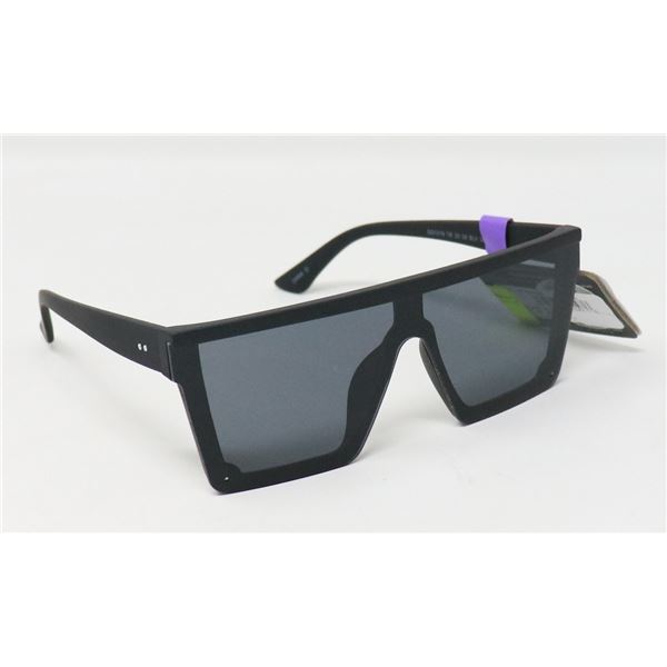 PAIR OF FOSTER  GRANT SUNGLASSES